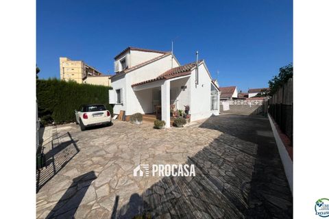 Villa i Roses, Gerona, Roses - € 340.000 | Ref: 3838 - foto 25