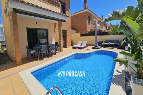 Villa a Empuriabrava, Gerona, Empuriabrava - € 490.000 | Ref: 3842 - foto 12