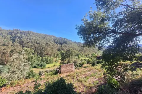 Helårsgrund i Arouca, Aveiro, Arouca - € 85.000 | Ref: C0385-00768 - foto 1