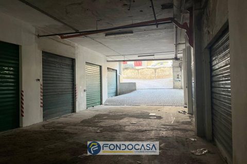 Parkeringsplads i Sant'Antimo, Naples, Sant'Antimo - € 35.000 | Ref: box via fratelli cervi - foto 12