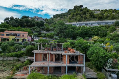 Villa i Ventimiglia, Imperia, Ventimiglia - € 1.500.000 | Ref: 23392 - foto 1