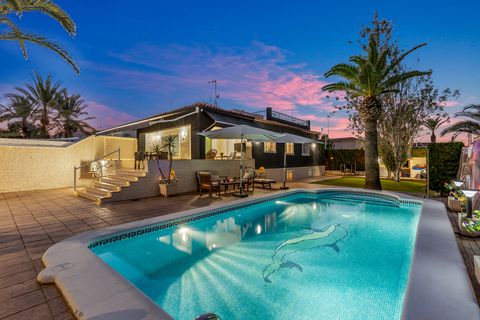 Villa i Punta Prima, Alicante, Punta Prima - € 656.000 | Ref: R-50191 - foto 1
