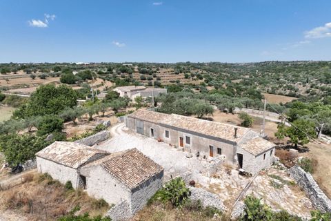 Villa i Modica, Ragusa, Modica - € 435.000 | Ref: L 2097 - foto 32