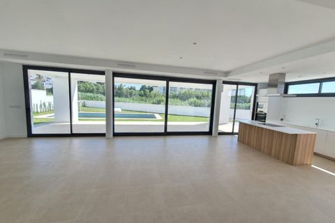 Villa i La Duquesa, Malaga, La Duquesa - € 1.065.000 | Ref: 739051 - foto 14