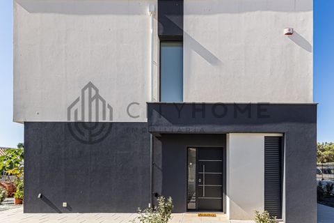 Villa a Ferreiras, Faro, Ferreiras - € 690.000 | Ref: City-24-43V - foto 2