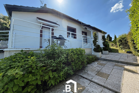 Villa i Bourgoin-Jallieu, Isere, Bourgoin-Jallieu - € 399.000 | Ref: GFVMA30000086 - foto 1