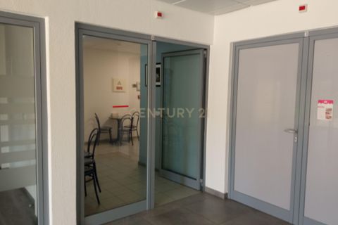 Erhvervsejendom i Carnaxide, Lisbon, Carnaxide - € 30.000 | Ref: C0283-00855 - foto 7