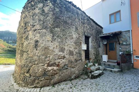 Villa i Seia, Guarda, Seia - € 32.000 | Ref: C0396-00346 - foto 2