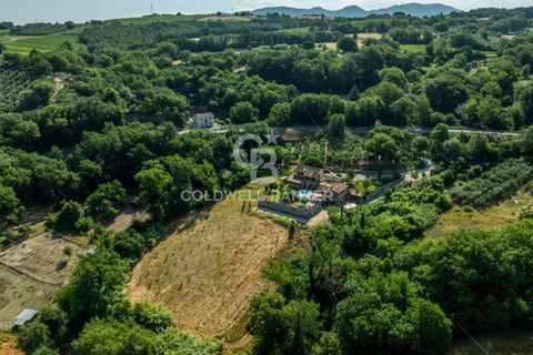 Villa i Baschi, Terni, Baschi - € 690.000 | Ref: CBI134-1917-172 - foto 38