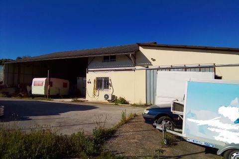 Erhvervsejendom i Joyeuse, Ardeche, Joyeuse - € 140.000 | Ref: 35696 - foto 2