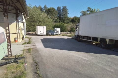 Erhvervsejendom i Joyeuse, Ardeche, Joyeuse - € 140.000 | Ref: 35696 - foto 3
