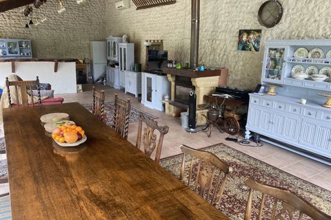 Villa a Chalais, Charente, Chalais - € 230.000 | Ref: BVI75690 - foto 11