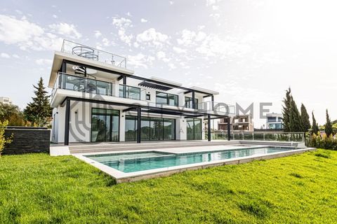 Villa i Albufeira, Faro, Albufeira - € 1.640.000 | Ref: City-25-33A - foto 1