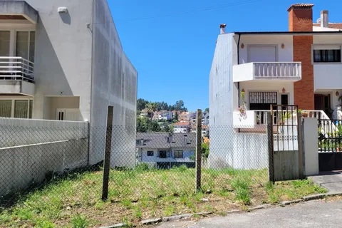 Helårsgrund i Pedroso, Porto, Pedroso - € 65.000 | Ref: C0406-01878 - foto 3