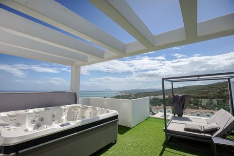 Villa a Manilva, Malaga, Manilva - € 699.000 | Ref: DPIe39408 - foto 2