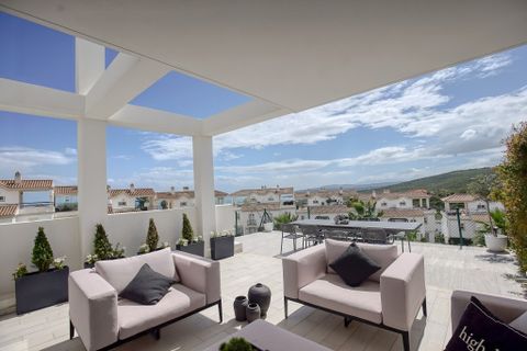 Villa a Manilva, Malaga, Manilva - € 699.000 | Ref: DPIe39408 - foto 4