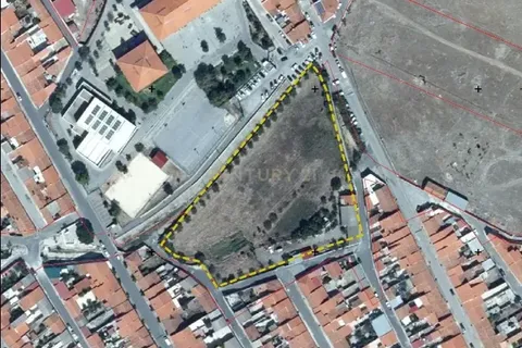 Helårsgrund i Moura, Beja, Moura - € 180.000 | Ref: C0486-00178 - foto 2