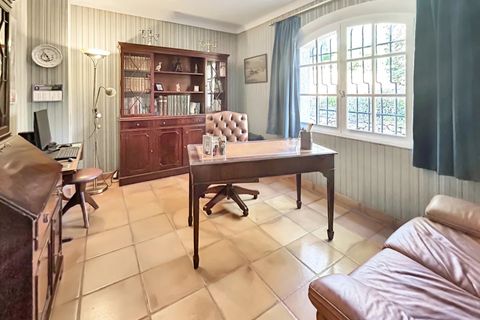 Villa i Antibes, Alpes-Maritimes, Antibes - € 1.500.000 | Ref: V1925 - foto 17