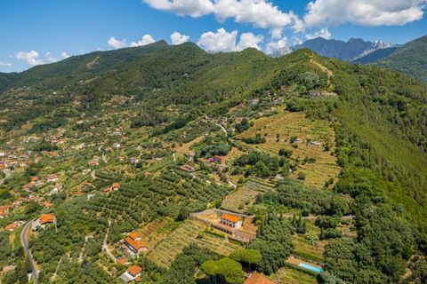 Villa a Seravezza, Lucca, Seravezza - € 1.700.000 | Ref: CBI129-1110-130505 - foto 18