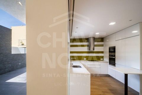 Villa i Madalena, Porto, Madalena - € 1.000.000 | Ref: GAV/00004 - foto 9