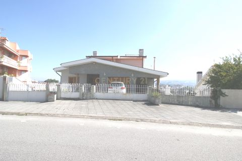 Villa a Paredes, Porto, Paredes - € 410.000 | Ref: C0188-01785 - foto 2
