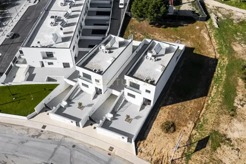 Villa a Azambuja, Lisbon, Azambuja - € 570.000 | Ref: C0505-00223 - foto 3