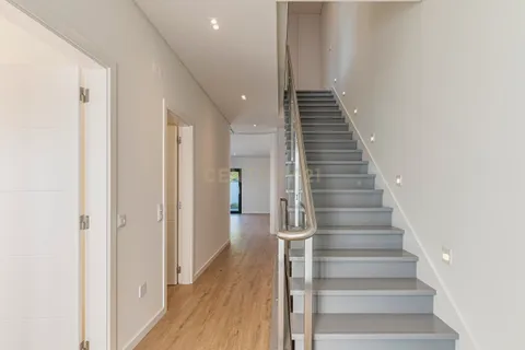 Villa a Azambuja, Lisbon, Azambuja - € 570.000 | Ref: C0505-00223 - foto 7