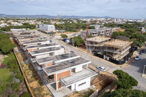 Rækkehus i Montenegro, Faro, Montenegro - € 720.000 | Ref: GA-9654. F1D - 19 (2) - foto 1