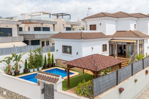 Villa i Los Montesinos, Alicante - foto 1