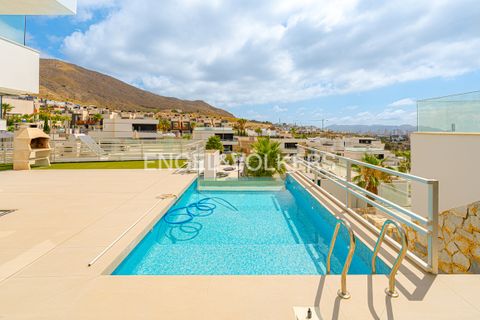 Villa i Finestrat, Alicante, Finestrat - € 875.000 | Ref: W-02ZTCH - foto 2
