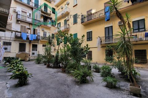 Erhvervsejendom i Naples, Naples, Naples - € 59.000 | Ref: VIA BRINDISI - foto 4