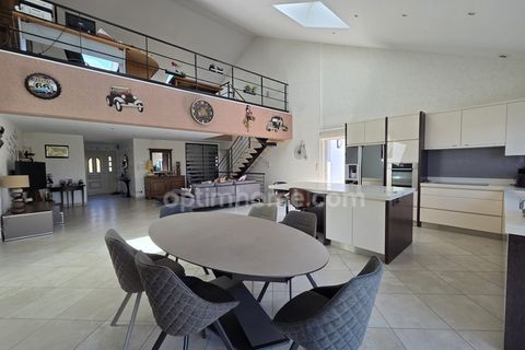 Villa a Verdun, Meuse, Verdun - € 350.000 | Ref: 830033604872 - foto 6