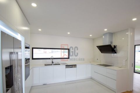 Villa i Oliveira do Douro, Porto, Oliveira do Douro - € 798.000 | Ref: GC1121 - foto 6