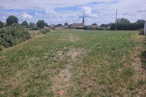 Terra a Chalain-le-Comtal, Loire, Chalain-le-Comtal - € 86.000 | Ref: 4475 - foto 3