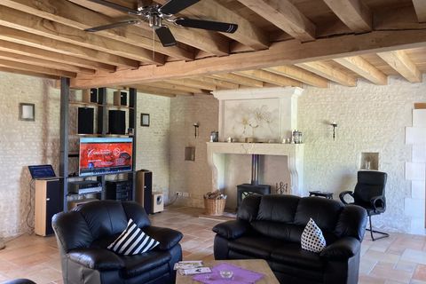 Villa a Matha, Charente-Maritime, Matha - € 498.200 | Ref: BVI70306 - foto 3