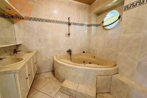 Villa i Lyon, Rhone, Lyon - € 395.000 | Ref: 85654741 - foto 6