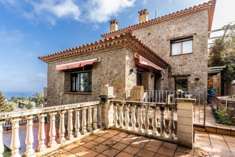 Villa i Platja De Sa Riera, Gerona - foto 1