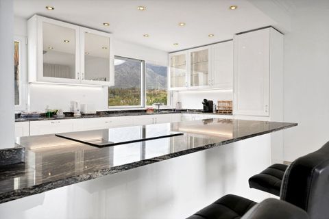 Penthouse i Marbella, Malaga, Marbella - € 3 950 000 | Ref: R4747999 - foto 14
