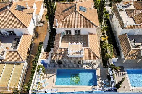 Villa i Albufeira, Faro, Albufeira - € 1.397.000 | Ref: V5-3032 - foto 1