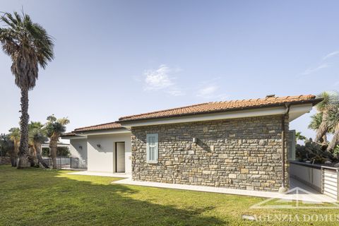 Villa i Bordighera, Imperia, Bordighera - € 2.750.000 | Ref: AG-DOM 5235 - foto 2