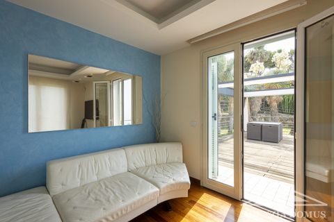 Villa i Bordighera, Imperia, Bordighera - € 2.750.000 | Ref: AG-DOM 5235 - foto 12