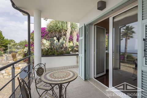 Villa i Bordighera, Imperia, Bordighera - € 2.750.000 | Ref: AG-DOM 5235 - foto 29
