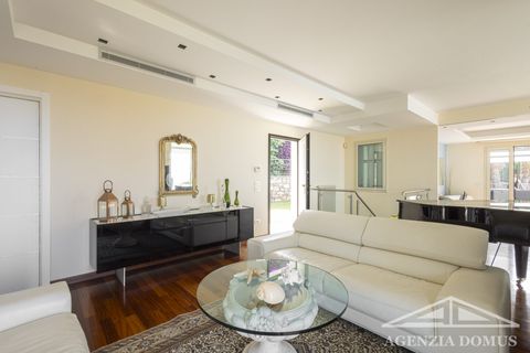 Villa i Bordighera, Imperia, Bordighera - € 2.750.000 | Ref: AG-DOM 5235 - foto 32