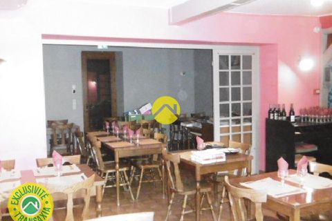 Erhvervsejendom i Ruffec, Indre, Ruffec - € 227.900 | Ref: 82CAL109975 - foto 5