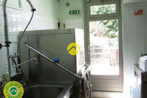 Erhvervsejendom i Ruffec, Indre, Ruffec - € 227.900 | Ref: 82CAL109975 - foto 7