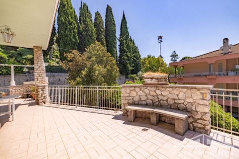 Villa a Vallecrosia, Imperia, Vallecrosia - € 690.000 | Ref: AG-DOM 5232 - foto 11