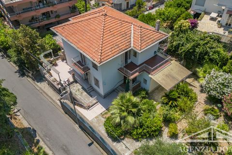Villa a Vallecrosia, Imperia, Vallecrosia - € 690.000 | Ref: AG-DOM 5232 - foto 44