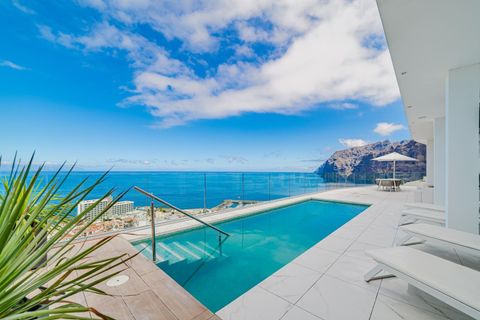 Penthouse in Acantilado De Los Gigantes, Tenerife - Foto 1
