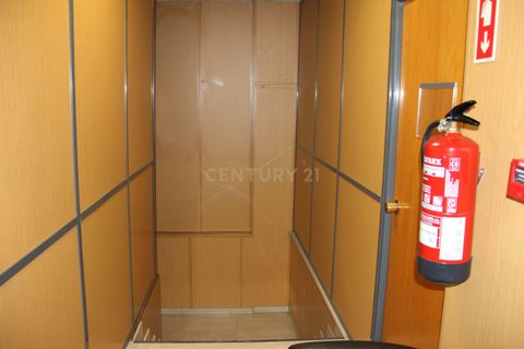 Erhvervsejendom i Alges, Lisbon, Alges - € 590.000 | Ref: C0283-01112 - foto 5