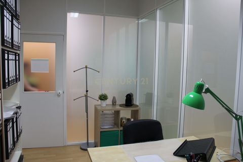 Erhvervsejendom i Alges, Lisbon, Alges - € 590.000 | Ref: C0283-01112 - foto 11